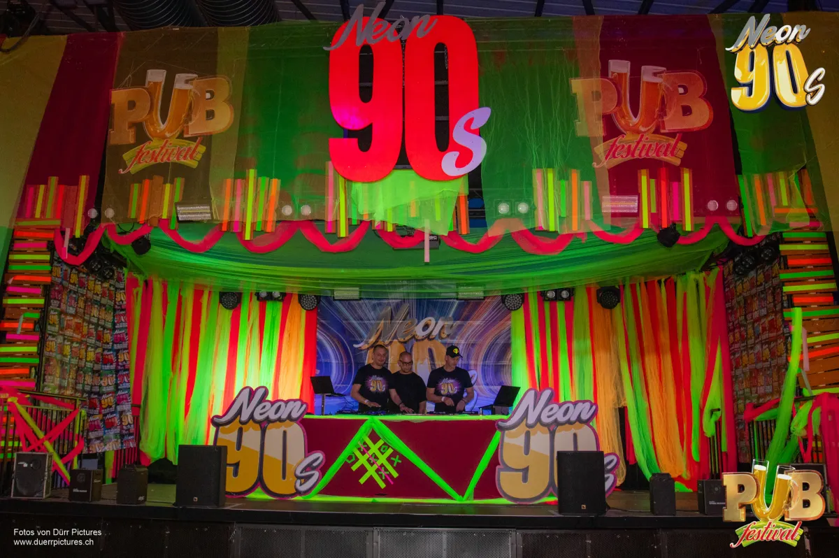 Neon 90's®<br>DJ-Team