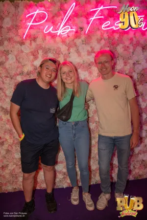 Pub Festival | Wetzikon Neon 90's