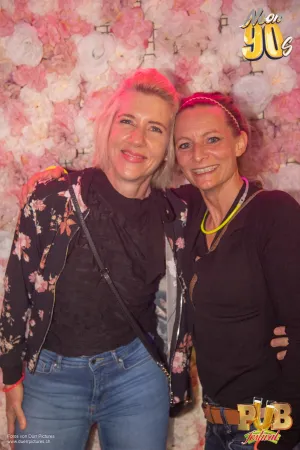 Pub Festival | Wetzikon Neon 90's