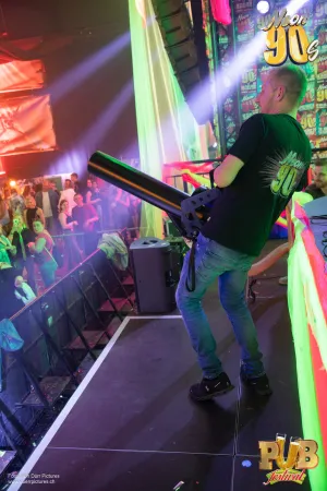 Pub Festival | Wetzikon Neon 90's