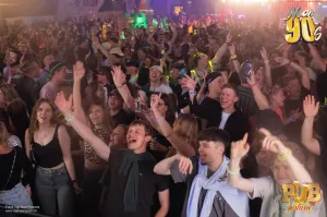 Pub Festival | Wetzikon Neon 90's