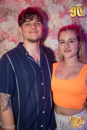 Pub Festival | Wetzikon Neon 90's