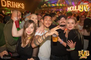 Pub Festival | Wetzikon Neon 90's