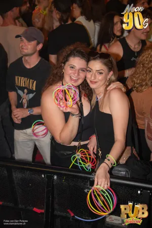Pub Festival | Wetzikon Neon 90's