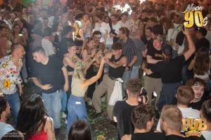Pub Festival | Wetzikon Neon 90's