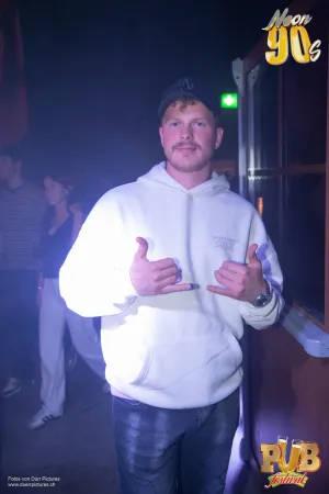 Pub Festival | Wetzikon Neon 90's