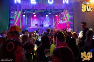 Pub Festival | Wetzikon Neon 90's