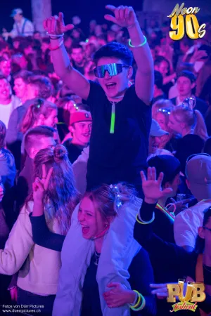 Pub Festival | Wetzikon Neon 90's