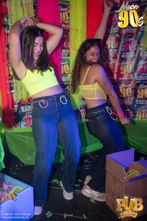 Pub Festival | Wetzikon Neon 90's